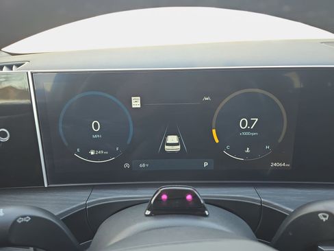 Used 2024 Hyundai Santa Fe Limited image 19