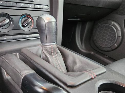 Used 2008 Ford Mustang Shelby GT500 RWD image 15