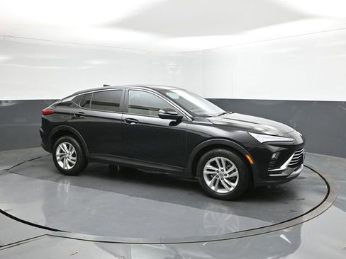 Used 2025 Buick Envista Preferred image 26