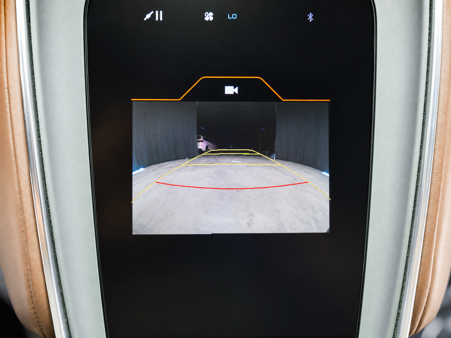 Used 2016 McLaren 570S Coupe RWD image 46