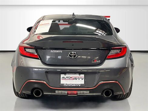 Used 2023 Toyota GR86 Premium image 6