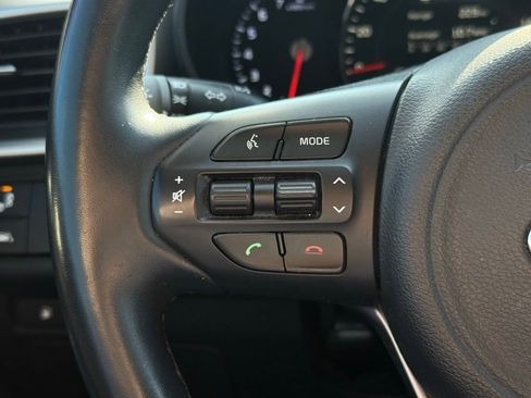 Certified 2018 Kia Sorento LX w/ LX V6 Convenience Package image 27