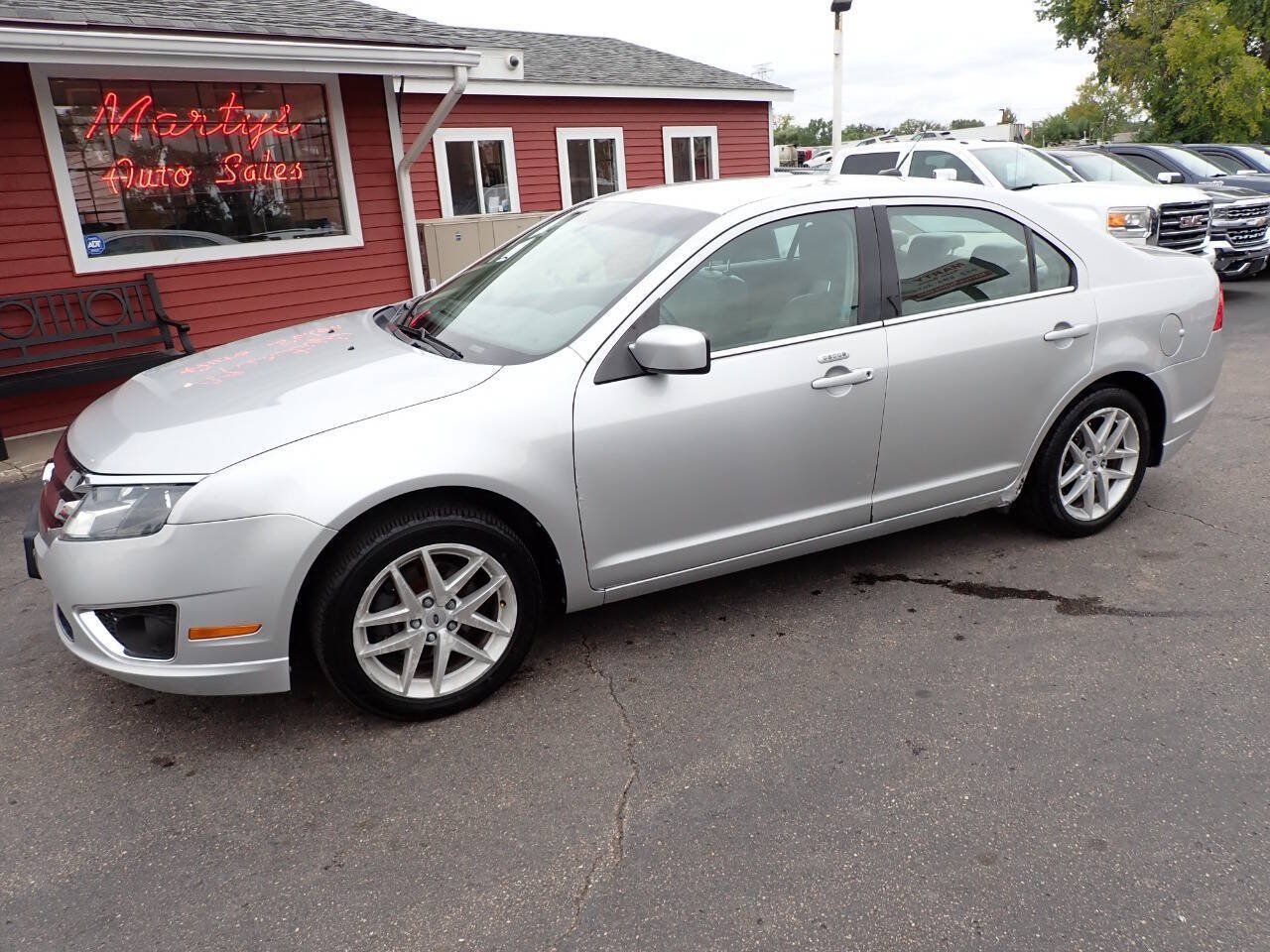Used 2010 Ford Fusion SEL FWD image 3