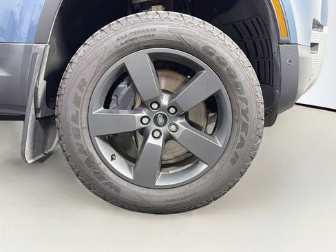 Used 2024 Land Rover Defender 110 SE AWD/4WD image 34