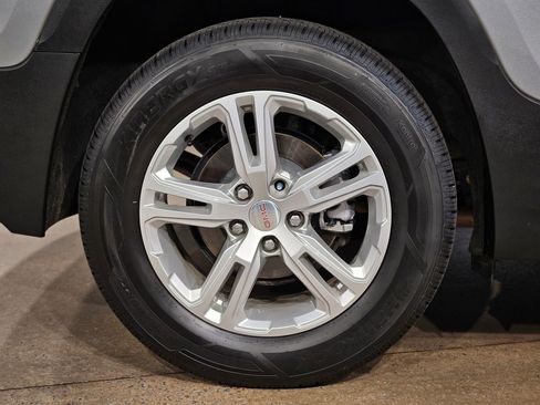 Used 2023 GMC Terrain SLE image 17