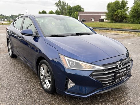 Used 2020 Hyundai Elantra SEL FWD image 2
