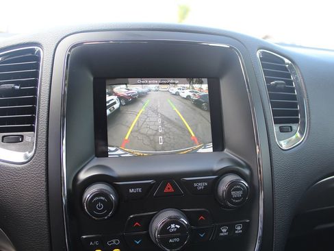 Used 2018 Dodge Durango SXT w/ 3rd Row Seating Group image 29