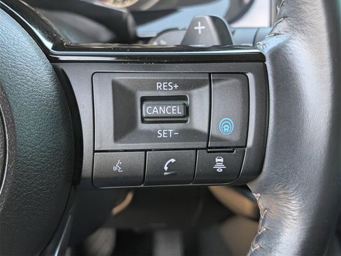 Certified 2023 Nissan Pathfinder SV image 24