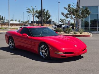Used 2003 Chevrolet Corvette Coupe w/ Preferred Equipment Group RWD video 3