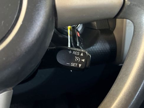 Used 2009 Toyota FJ Cruiser 4WD image 25