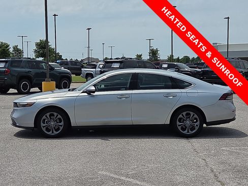 Used 2024 Honda Accord EX image 3