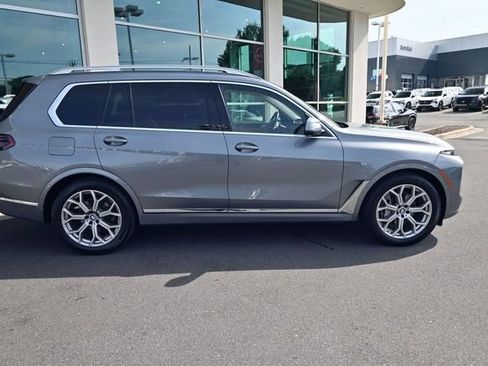 Used 2024 BMW X7 xDrive40i AWD/4WD image 9