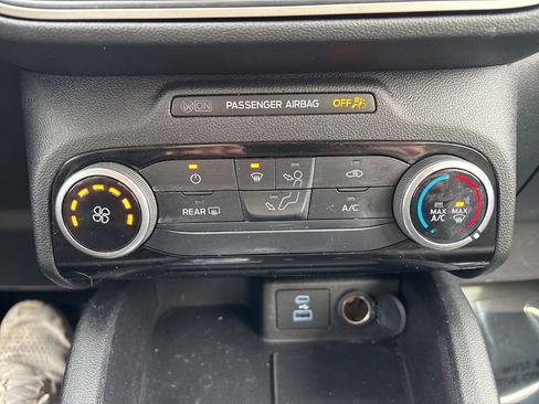 Used 2022 Ford Escape SE AWD/4WD image 28