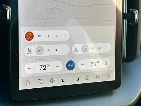 New 2025 Volvo EX30 Plus w/ Protection Package Premier image 22