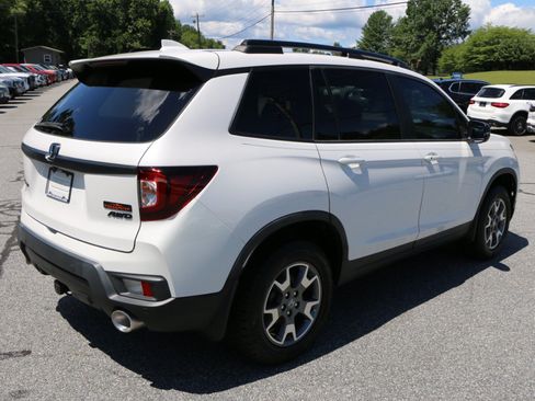 Used 2023 Honda Passport TrailSport image 8