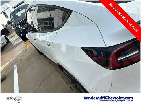 Used 2022 Tesla Model Y Performance AWD/4WD image 5