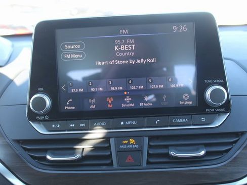 Used 2023 Nissan Altima 2.5 SV image 23