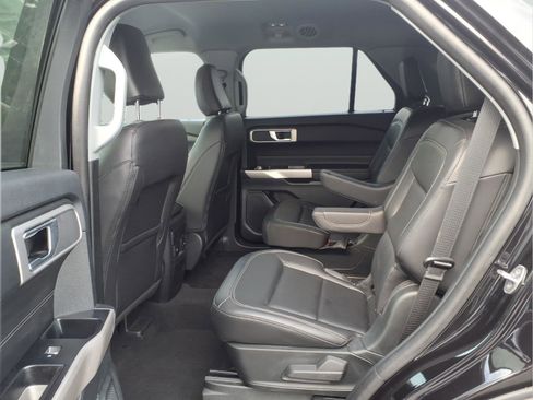 Certified 2023 Ford Explorer XLT w/ Equipment Group 202A image 13