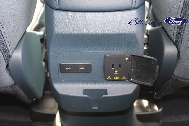 New 2026 Ford Maverick XLT w/ XLT Luxury Package FWD image 10