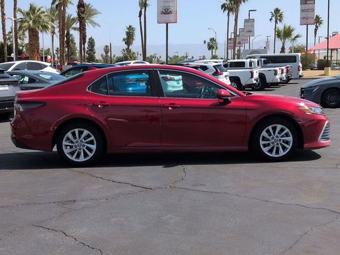 Used 2024 Toyota Camry LE FWD image 5