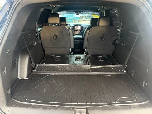 Used 2023 Chevrolet Traverse RS w/ LPO, Floor Liner Package image 28