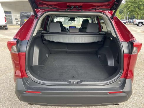 Used 2025 Toyota RAV4 XLE w/ Convenience Package FWD image 9