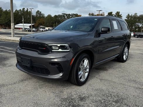 Used 2024 Dodge Durango GT image 3
