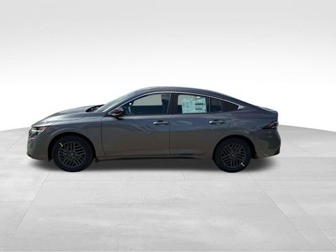 New 2026 Nissan Sentra SV FWD image 4
