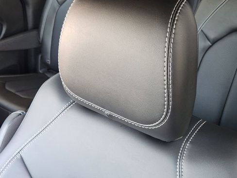 New 2026 Chrysler Pacifica Select image 10