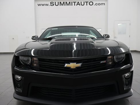 Used 2015 Chevrolet Camaro ZL1 RWD image 21