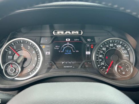 Used 2024 RAM 1500 Laramie AWD/4WD image 23