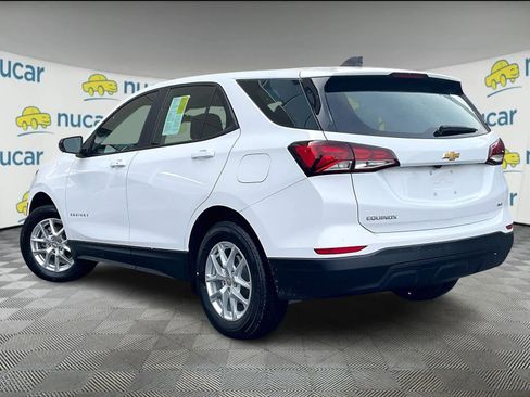 Used 2022 Chevrolet Equinox LS image 4