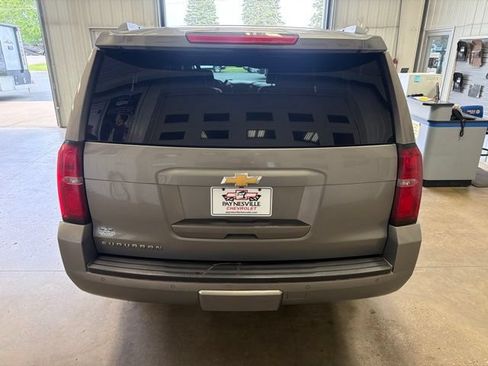 Used 2018 Chevrolet Suburban LT AWD/4WD image 6