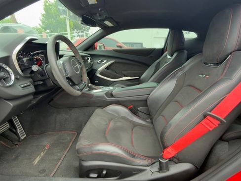 Used 2018 Chevrolet Camaro ZL1 RWD image 7