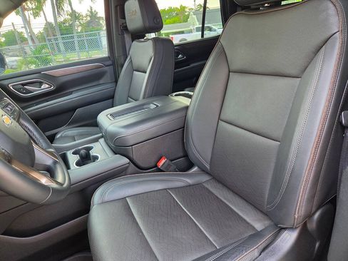 Used 2023 Chevrolet Tahoe High Country AWD/4WD image 25