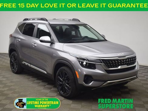 Used 2022 Kia Seltos Nightfall Edition image 1