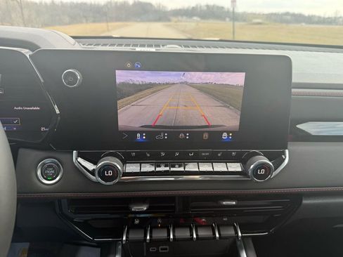 Used 2026 Chevrolet Colorado Z71 w/ Technology Package image 37