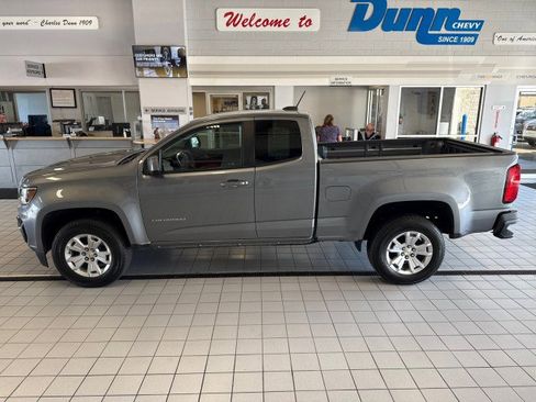 Used 2021 Chevrolet Colorado LT w/ Fleet Safety Package image 6