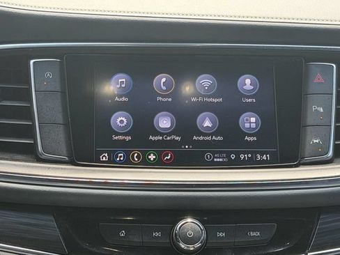 Used 2024 Buick Enclave Essence w/ Sport Touring Edition FWD image 19