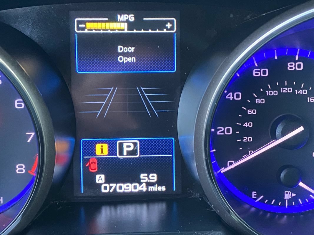 Used 2018 Subaru Outback 2.5i Limited AWD/4WD image 18