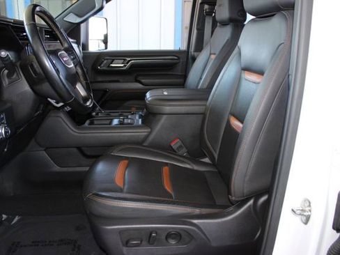 Used 2024 GMC Sierra 2500 AT4 w/ AT4 Premium Plus Package image 25
