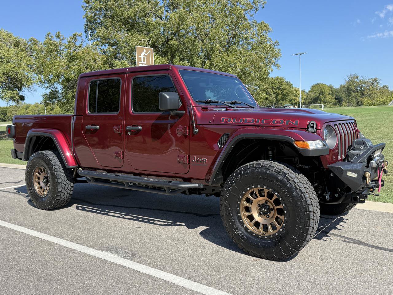 Used 2022 Jeep Gladiator Rubicon w/ Cold Weather Group AWD/4WD image 1