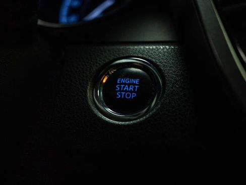 Used 2018 Toyota Camry XLE w/ Protection Package (Q2) FWD image 18