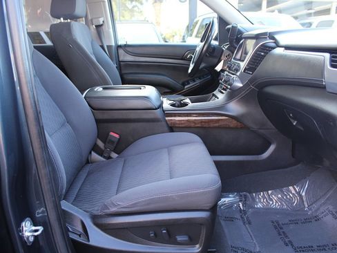 Used 2019 Chevrolet Suburban LS w/ All-Season Package AWD/4WD image 21