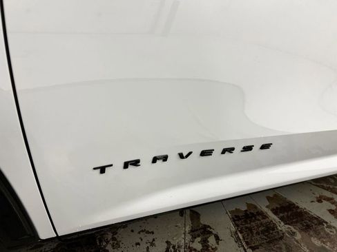 New 2026 Chevrolet Traverse RS w/ LPO, Floor Liner Package image 28