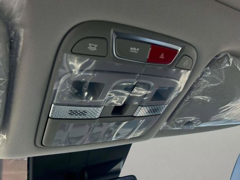 New 2025 Kia Telluride S image 34