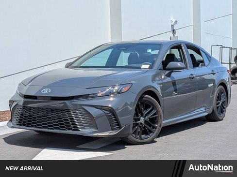 Used 2025 Toyota Camry SE w/ Multimedia Upgrade Package FWD image 1