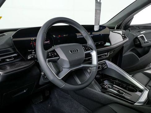 New 2025 Audi Q5 Premium image 4