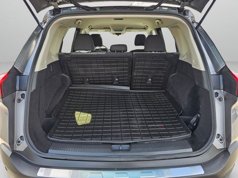 Used 2023 Nissan Rogue SV image 16