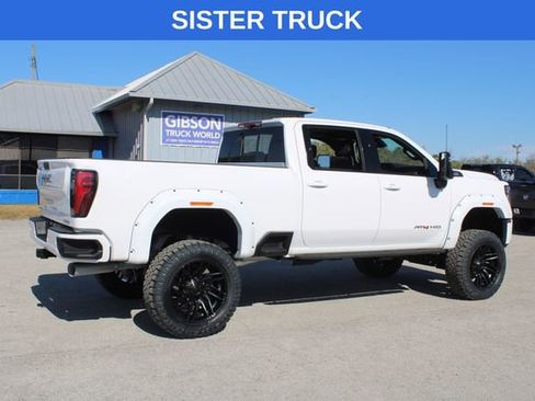 Used 2025 GMC Sierra 2500 AT4 w/ AT4 Premium Plus Package AWD/4WD image 14